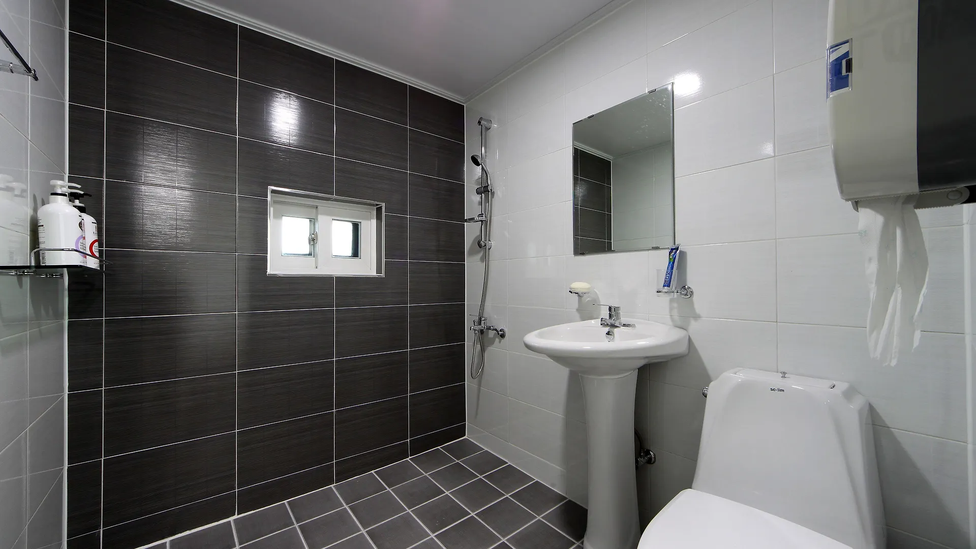Ekonomy Hotel Incheon Bupyeong Branch