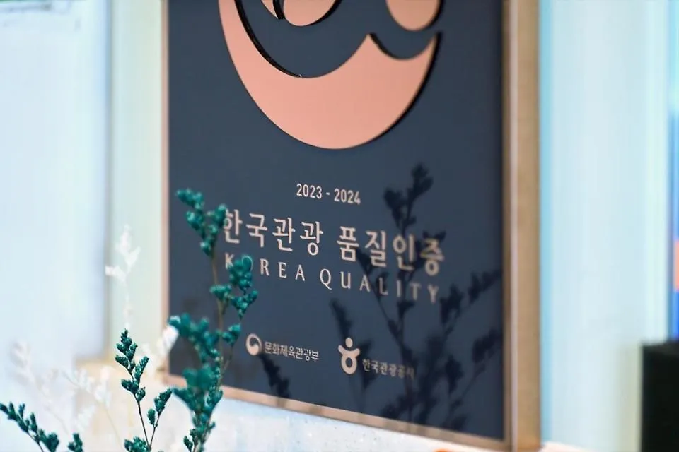 Ekonomy Hotel Incheon 3*,