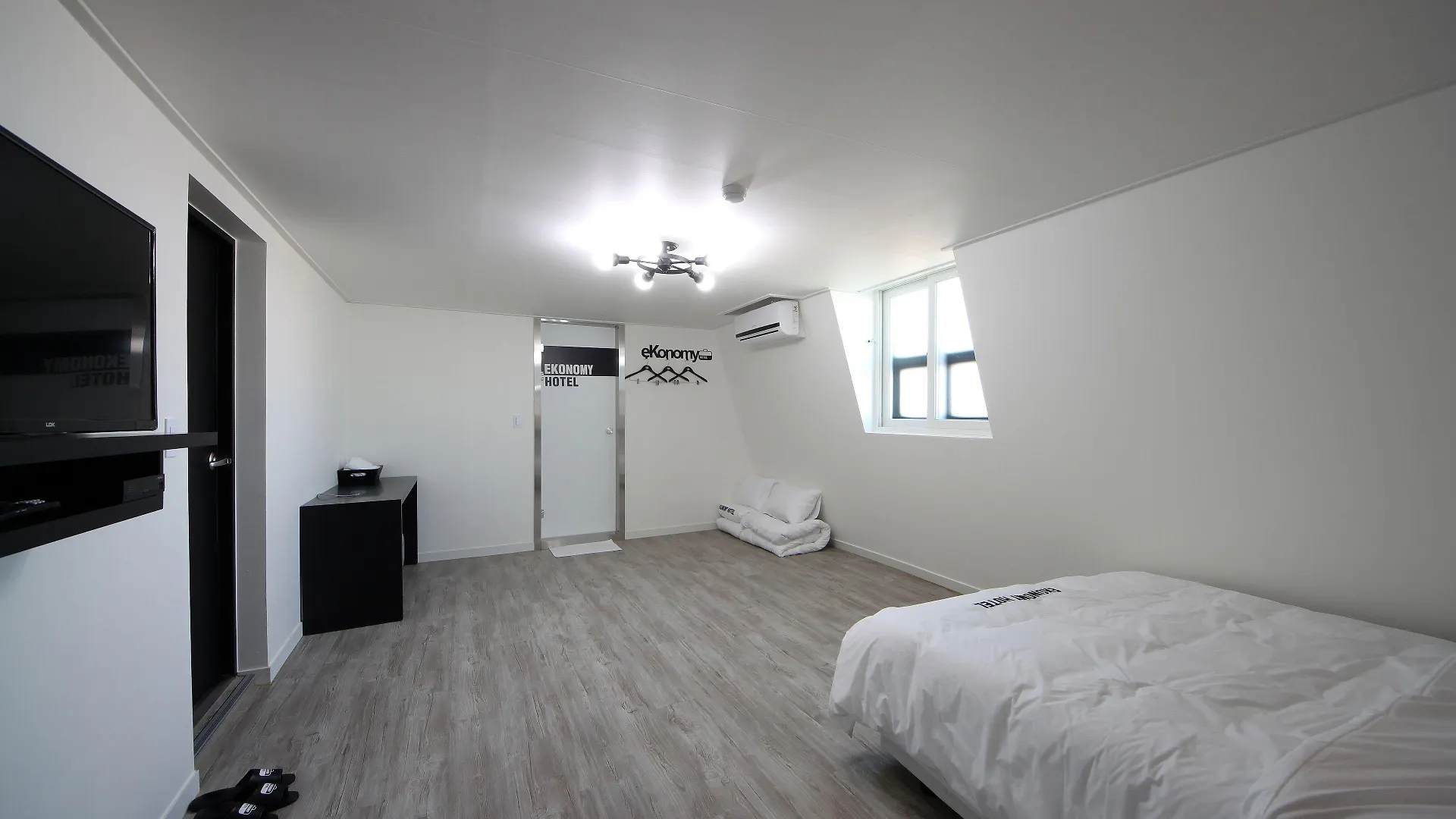 Economy Hotel Incheon Bupyeong Branch 3*,