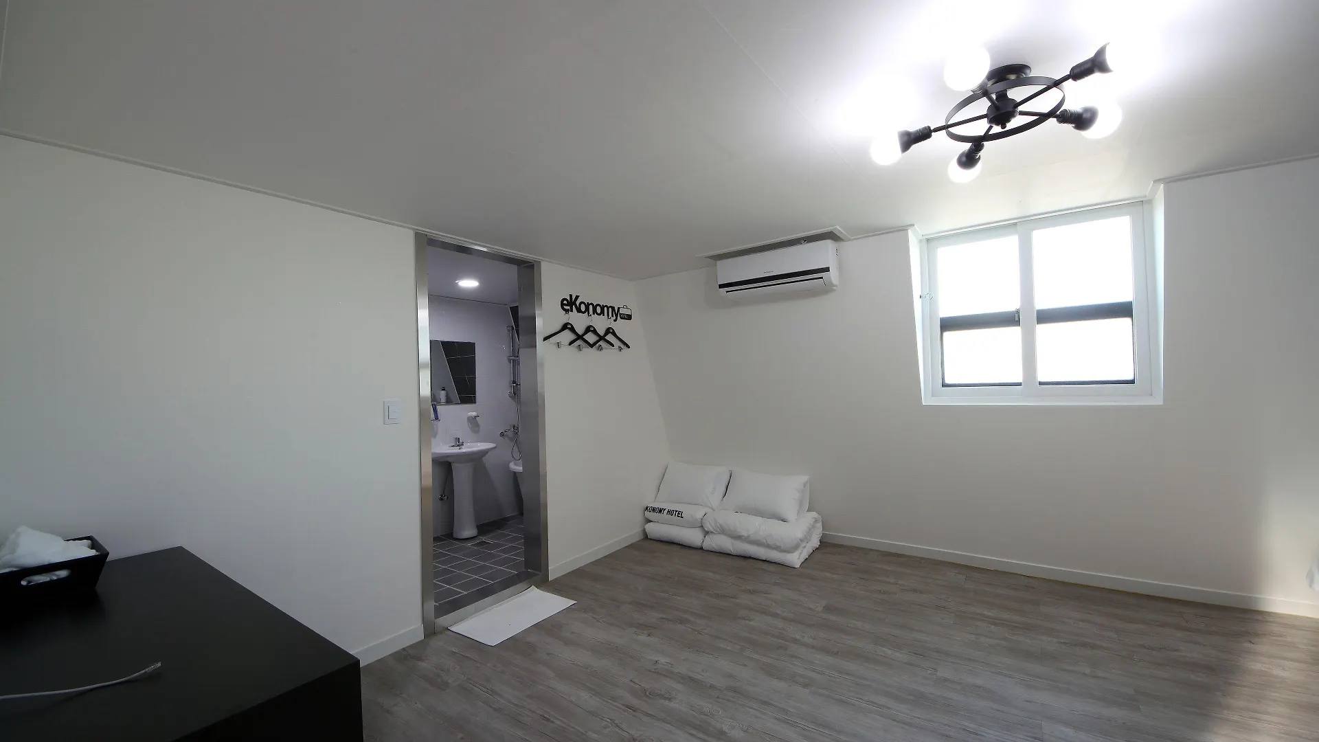 Ekonomy Hotel Incheon Bupyeong Branch