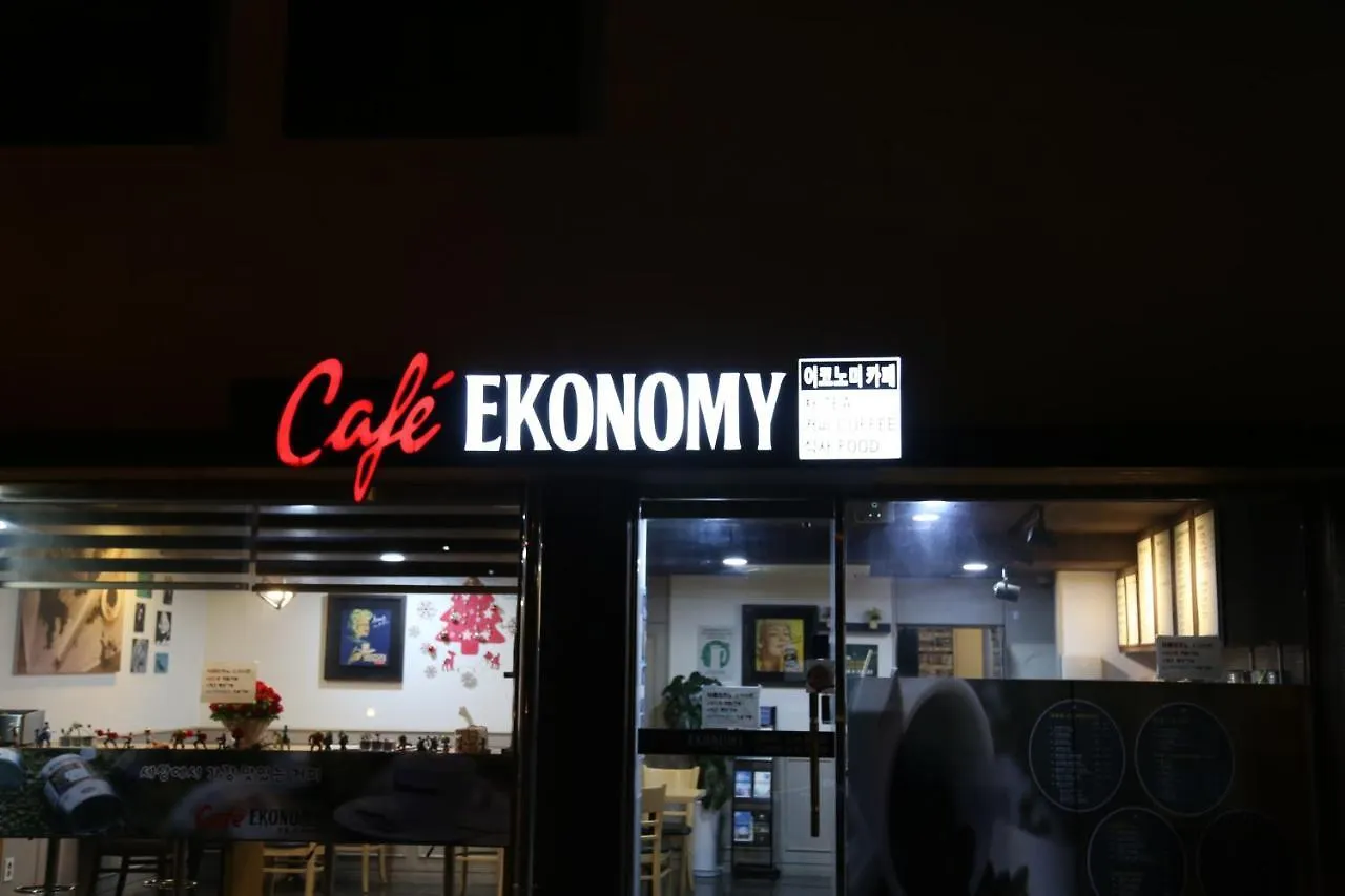 Ekonomy Hotel Incheon Bupyeong Branch 3*,  South Korea